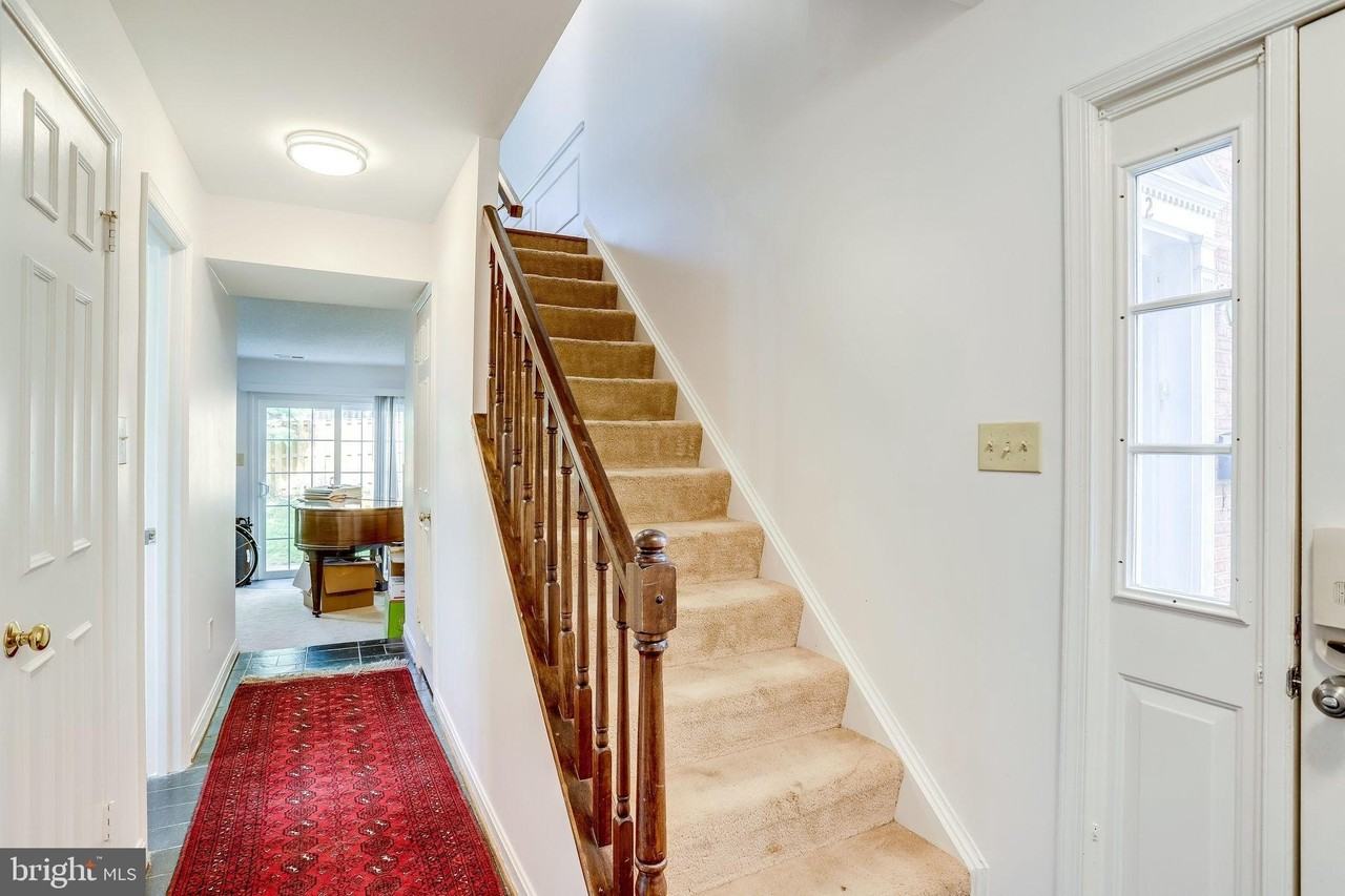 514 S Veitch St - Photo 3 of 25