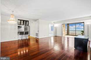 5902 Mount Eagle Dr Apt 1601 - Photo 1 of 1