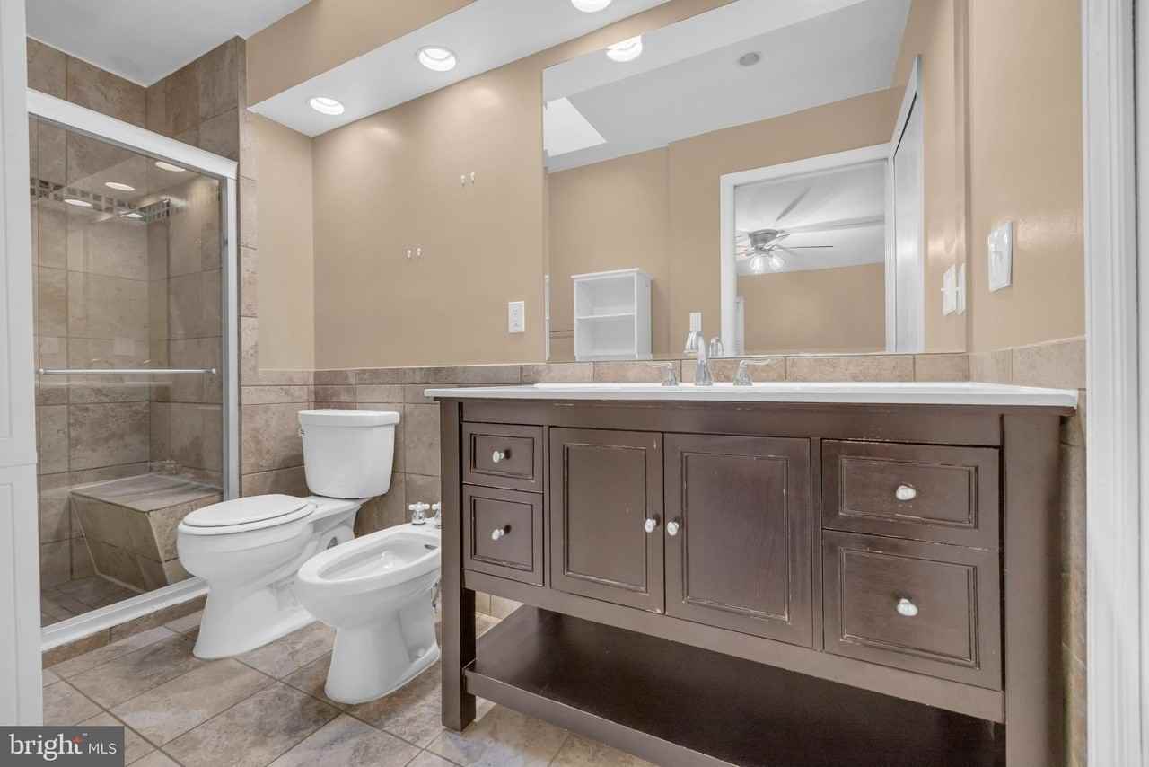 4702 Declaration Ct - Photo 5 of 50