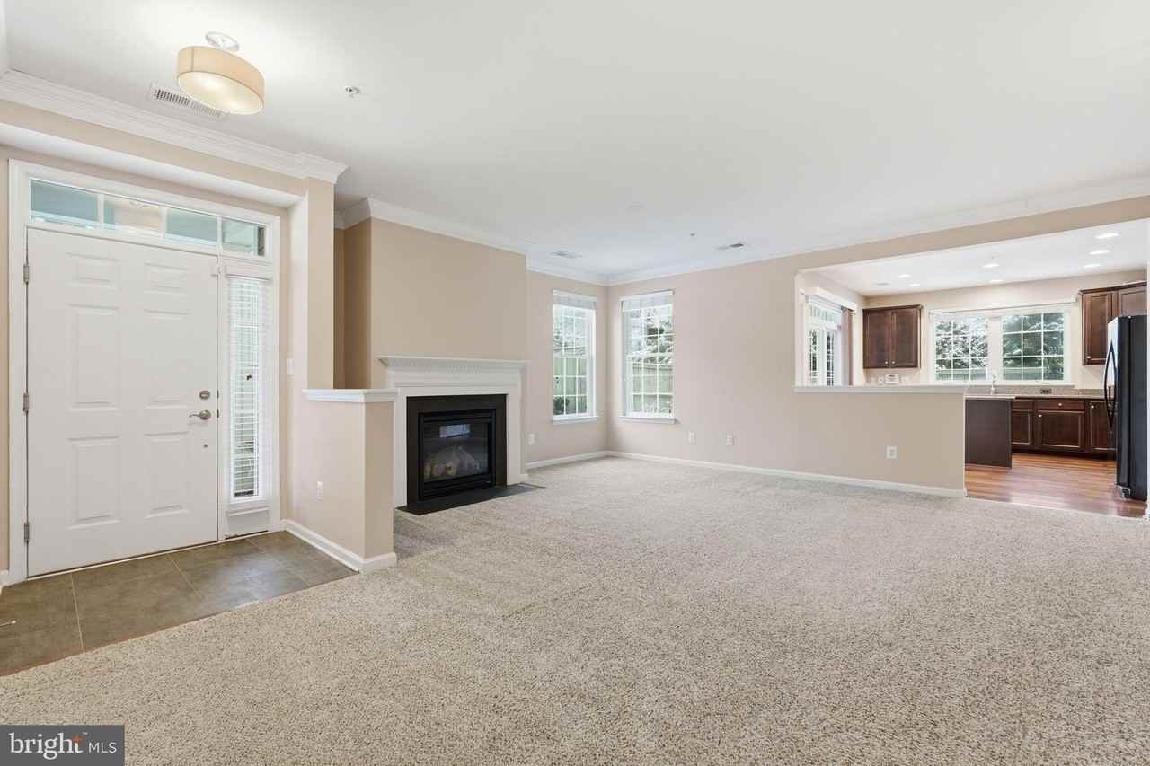 44025 Vaira Ter - Photo 4 of 37