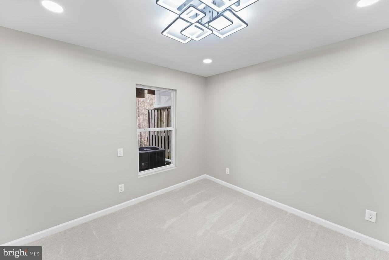 17045 GIBSON Road - Photo 7 of 32