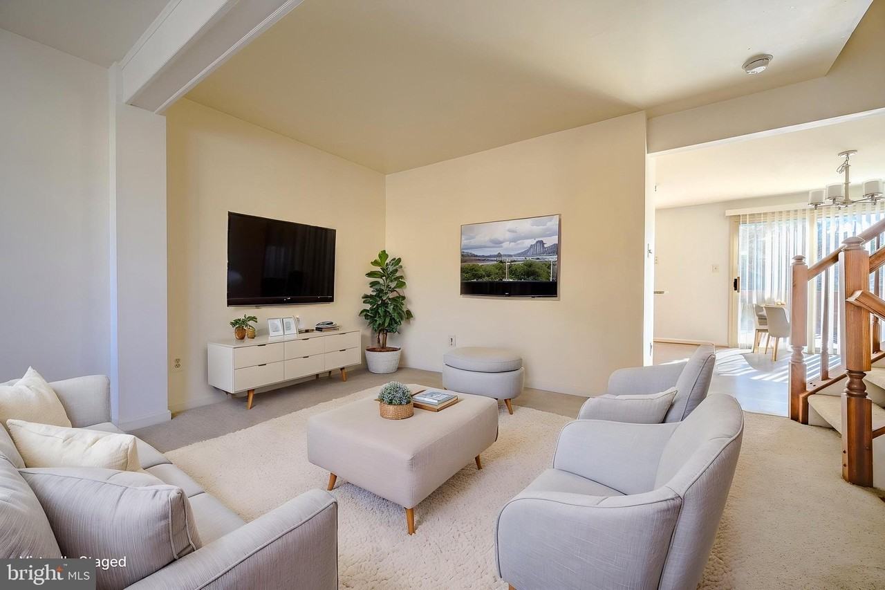 12921 Freestone Ct - Photo 5 of 30