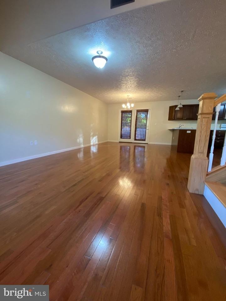 28 Holler Rd Apt 23 - Photo 2 of 22