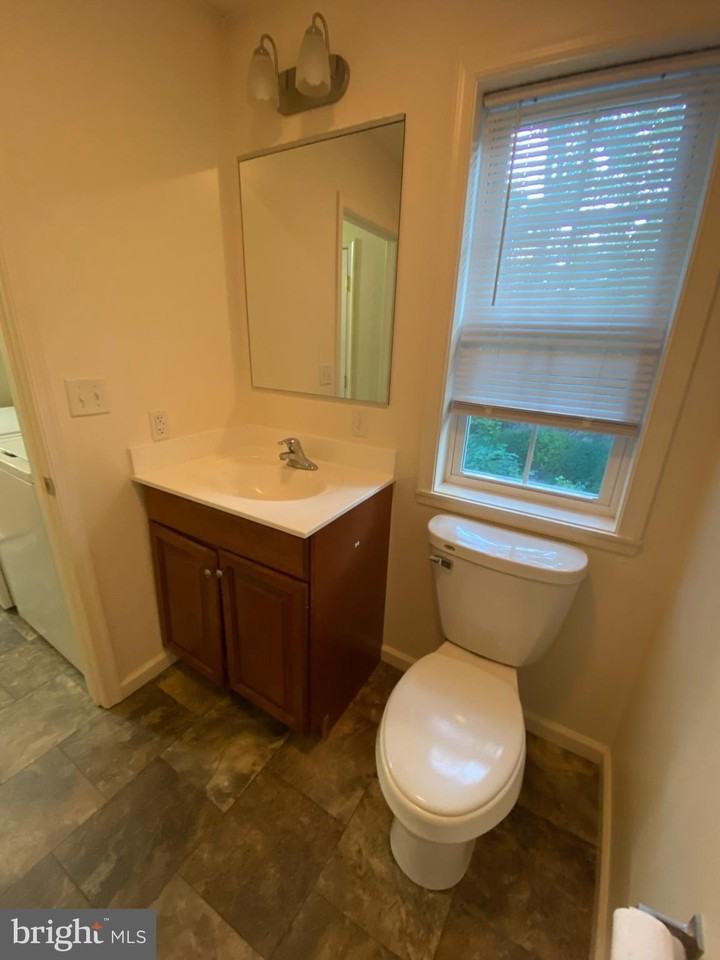 28 Holler Rd Apt 23 - Photo 7 of 22