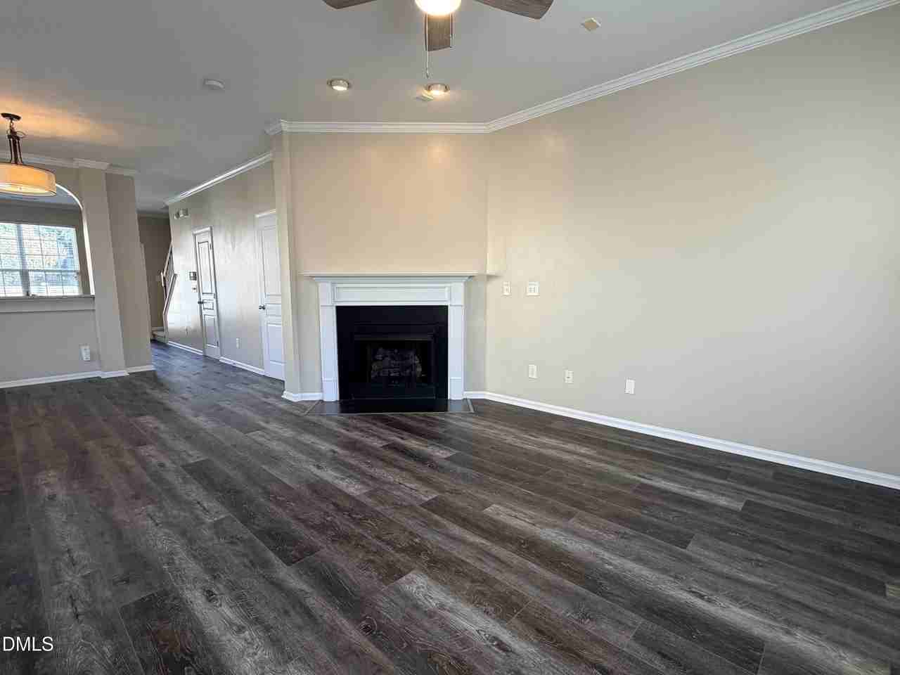 651 Cupola Dr - Photo 4 of 37