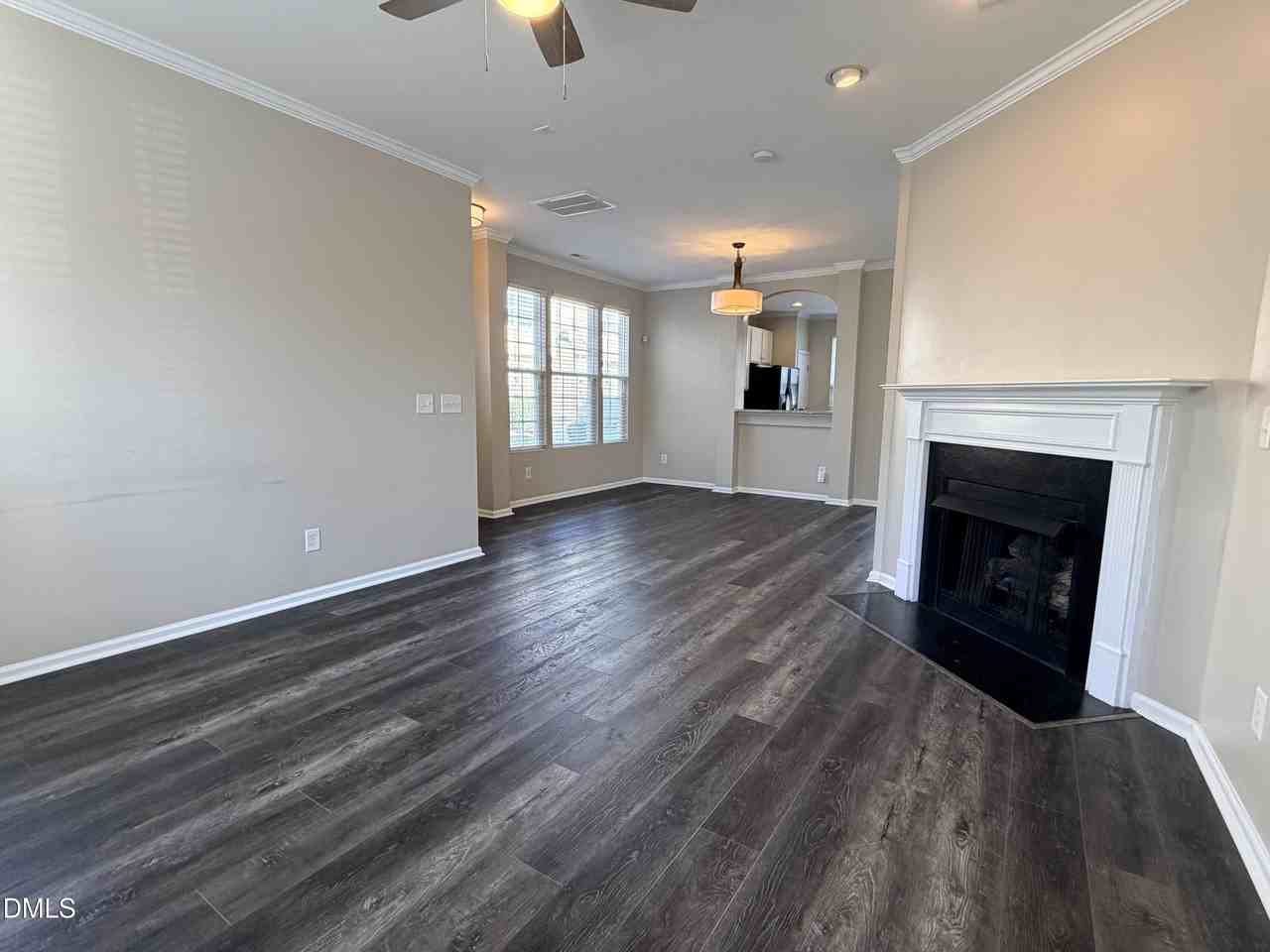 651 Cupola Dr - Photo 6 of 37