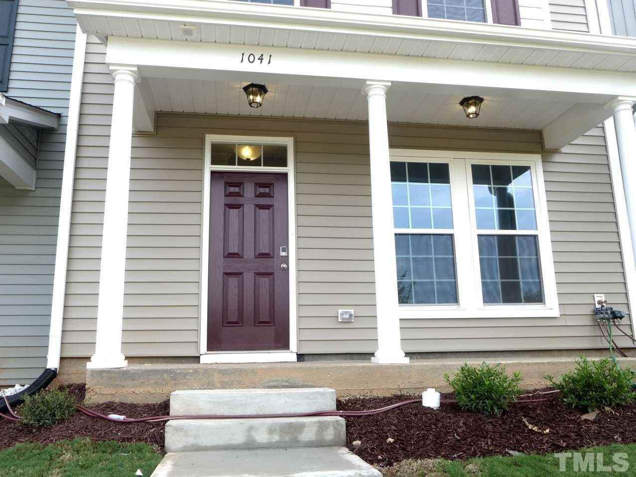 1041 Myers Point Dr - Photo 2 of 25