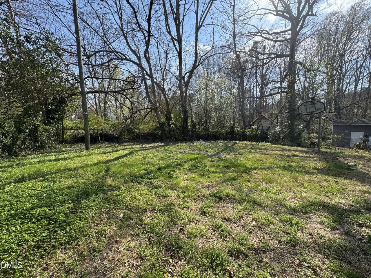 1120 Savannah Dr - Photo 5 of 12