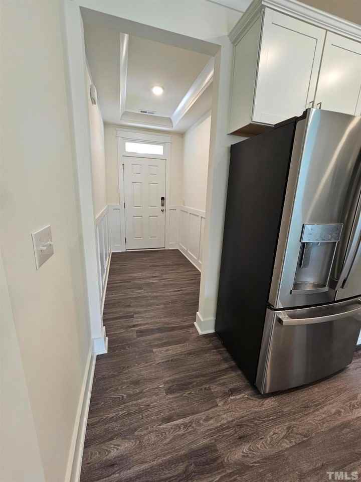 1001 Heartstone Way - Photo 3 of 22