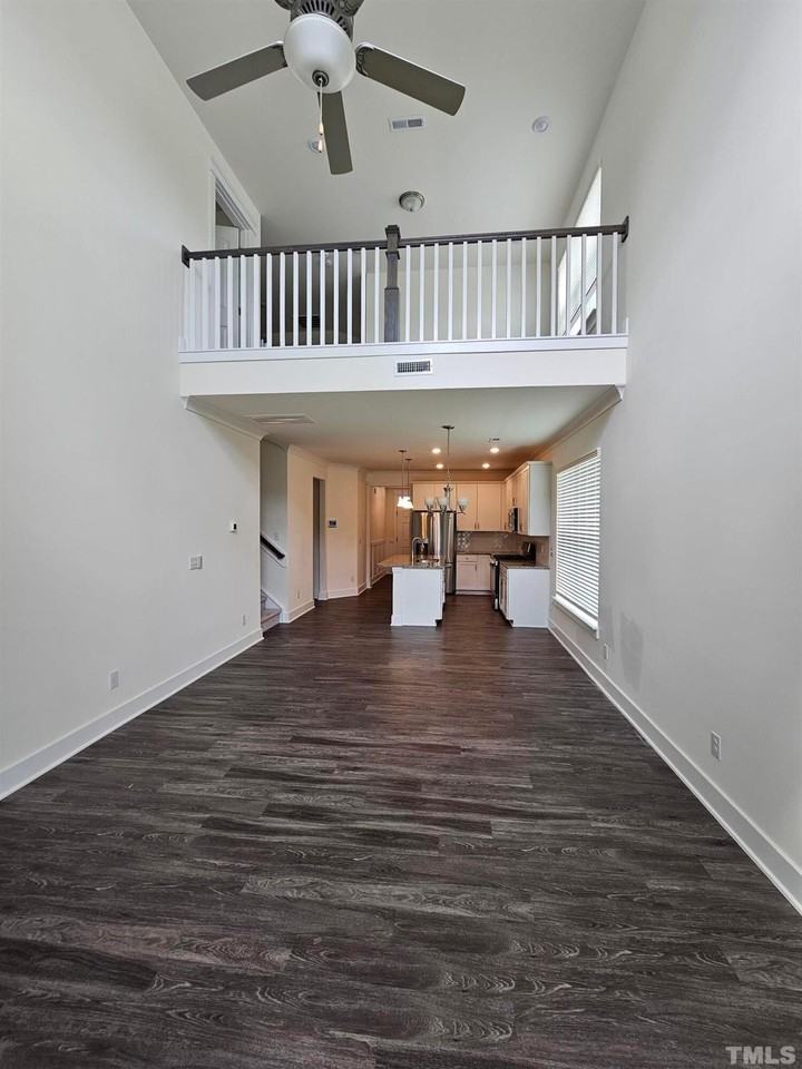 1001 Heartstone Way - Photo 7 of 22