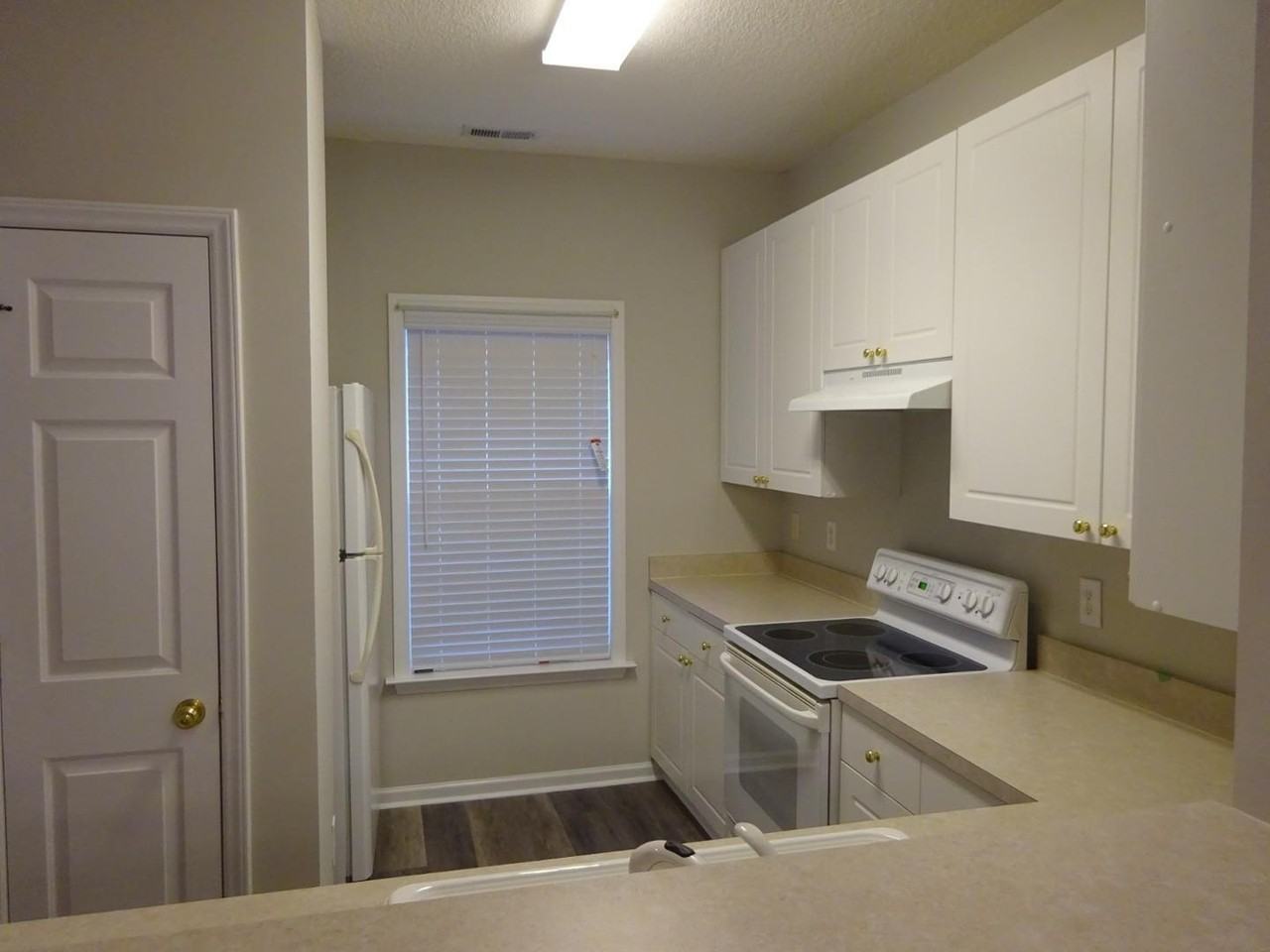 124 Woodson Dr - Photo 3 of 12