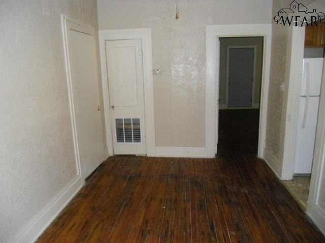 2002 Tilden St - Photo 7 of 9