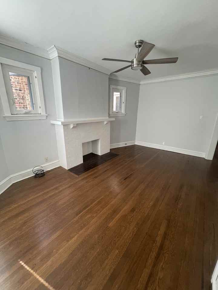 W Gunnison St & N Sheridan Rd - Photo 7 of 23