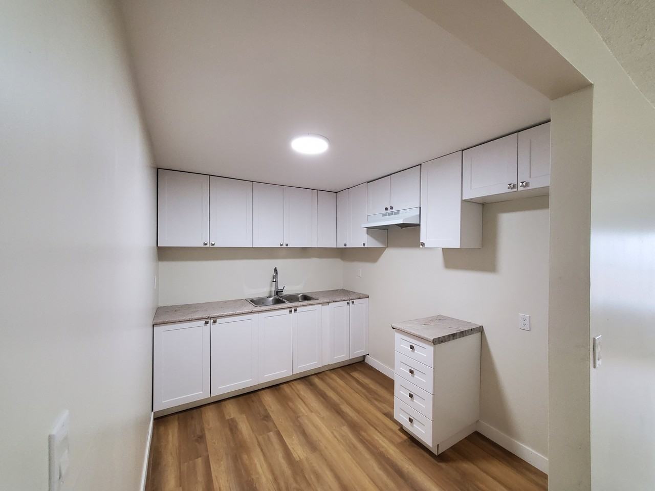 583-585 King Street, Unit 2, Welland - Photo 2 of 7