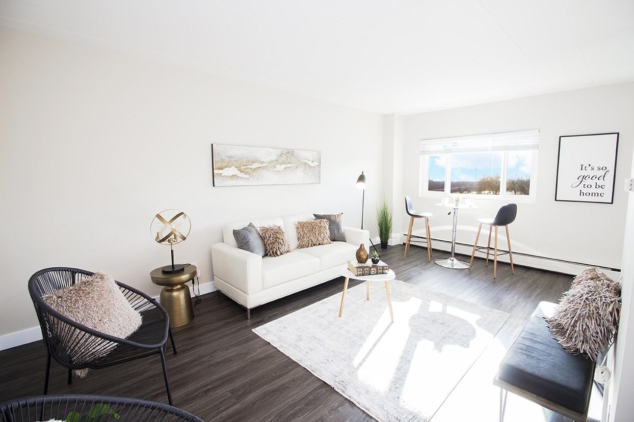 2075 Portage Avenue - Photo 2 of 17