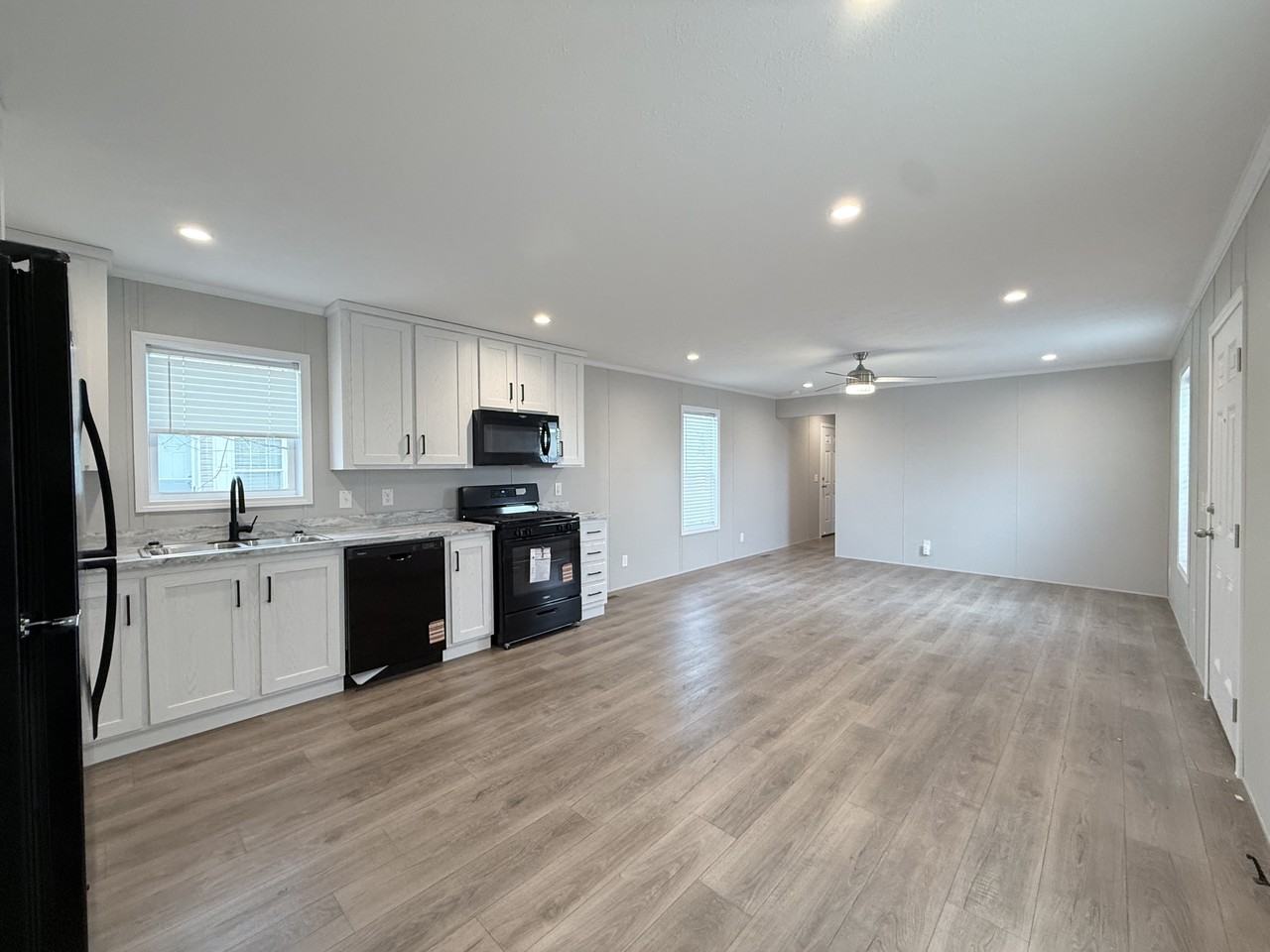 52871 N Zacharias Ct #161 - Photo 5 of 19