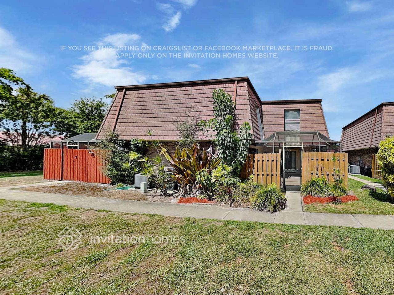 7789 Courtyard Run W