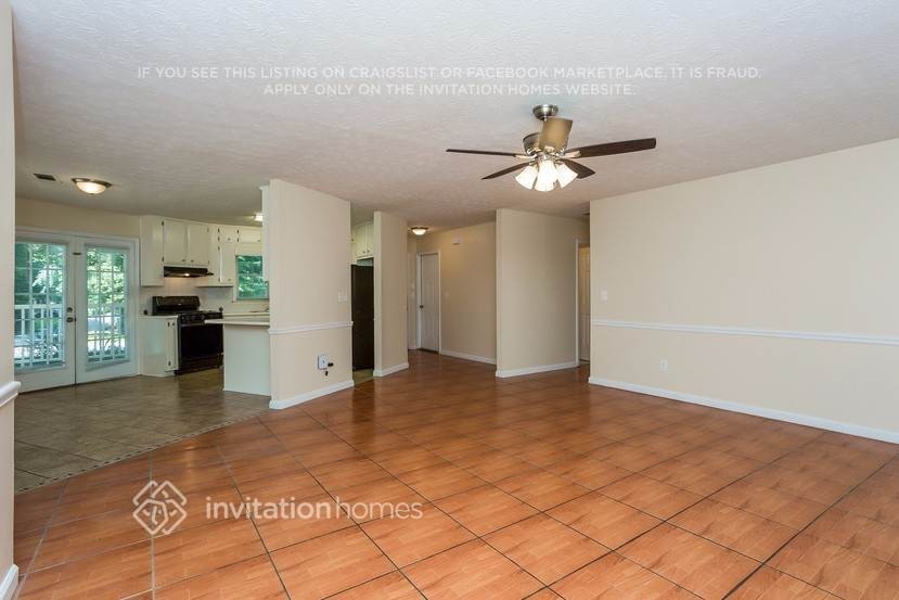 2449 Windridge Dr Ne - Photo 4 of 15