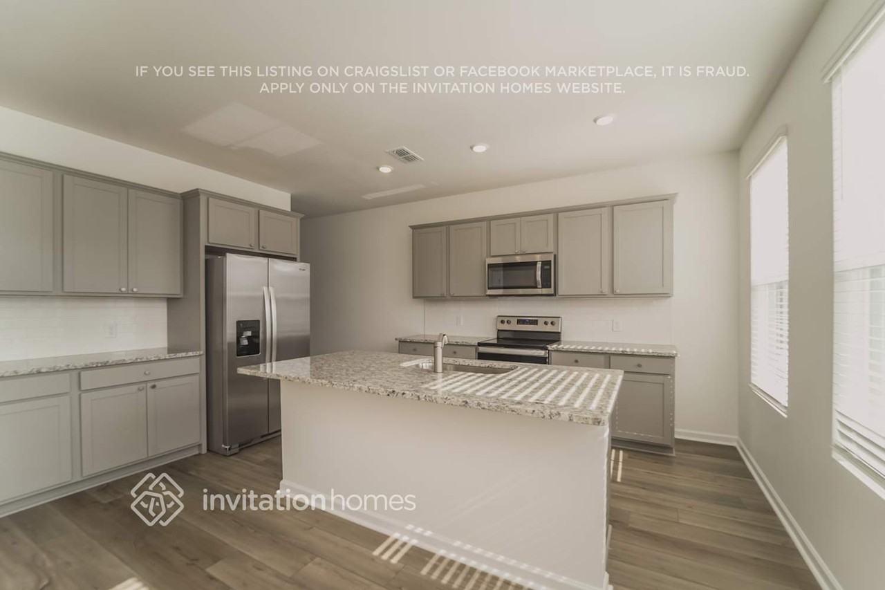 5041 Ragsdale Dr - Photo 7 of 18