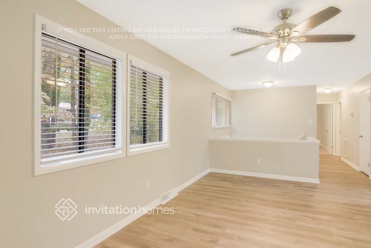 7812 Haymarket Ln - Photo 6 of 27