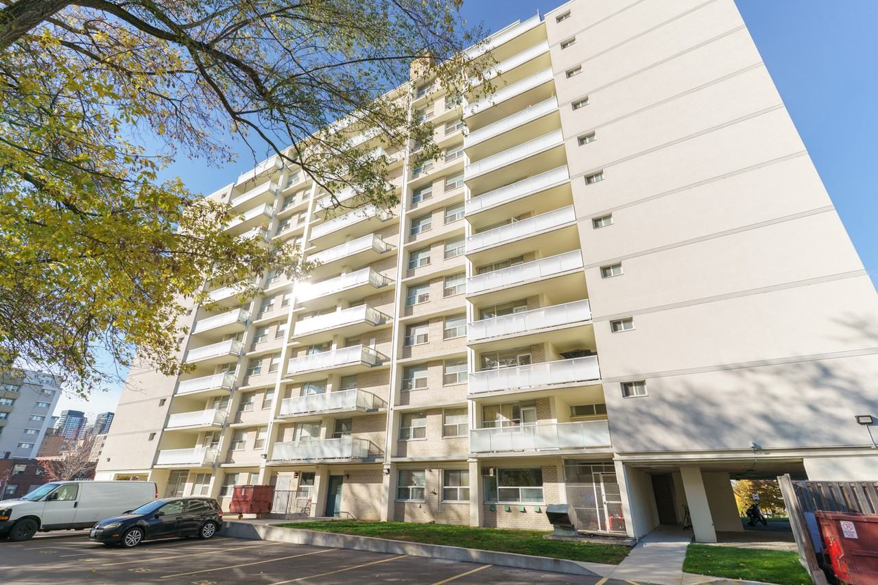 485 Eglinton Ave E - Photo 2 of 16
