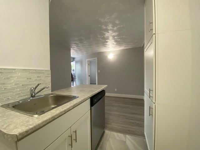 Chanteclair Apartments - Photo 6 of 50