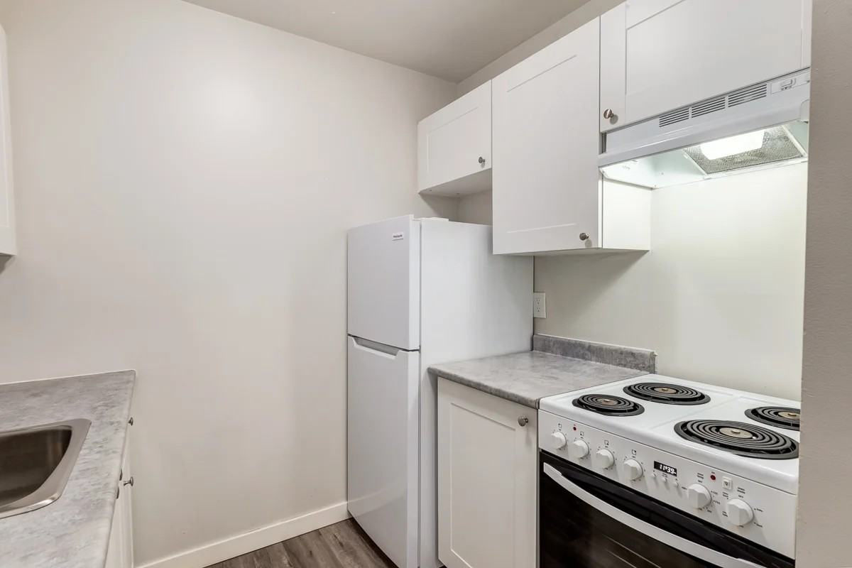 Williamson Manor - Photo 3 of 35