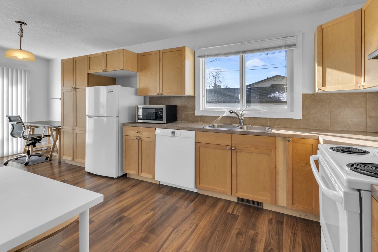 2413A 9th Street NW - Photo 6 of 18