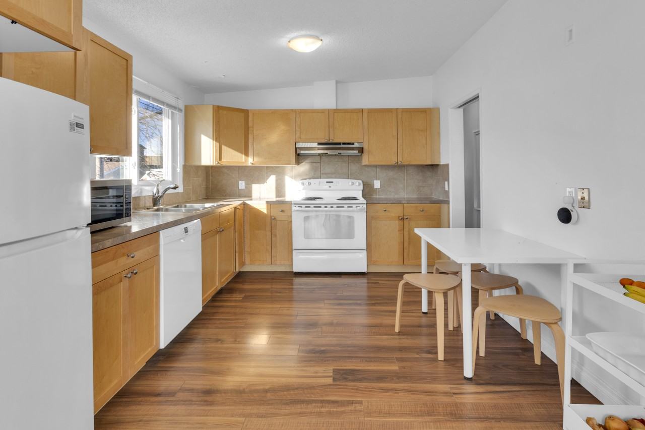 2413A 9th Street NW - Photo 7 of 18