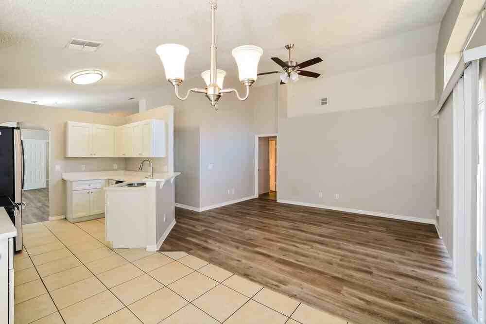 4205 Boca Woods Dr - Photo 5 of 19