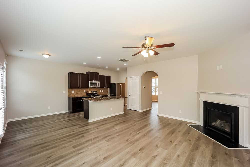 5914 Grande River Rd - Photo 7 of 20