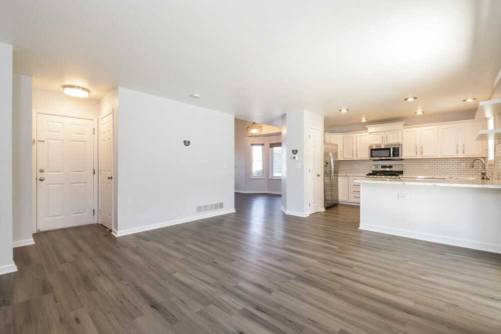 6228 E 123rd Dr - Photo 7 of 21