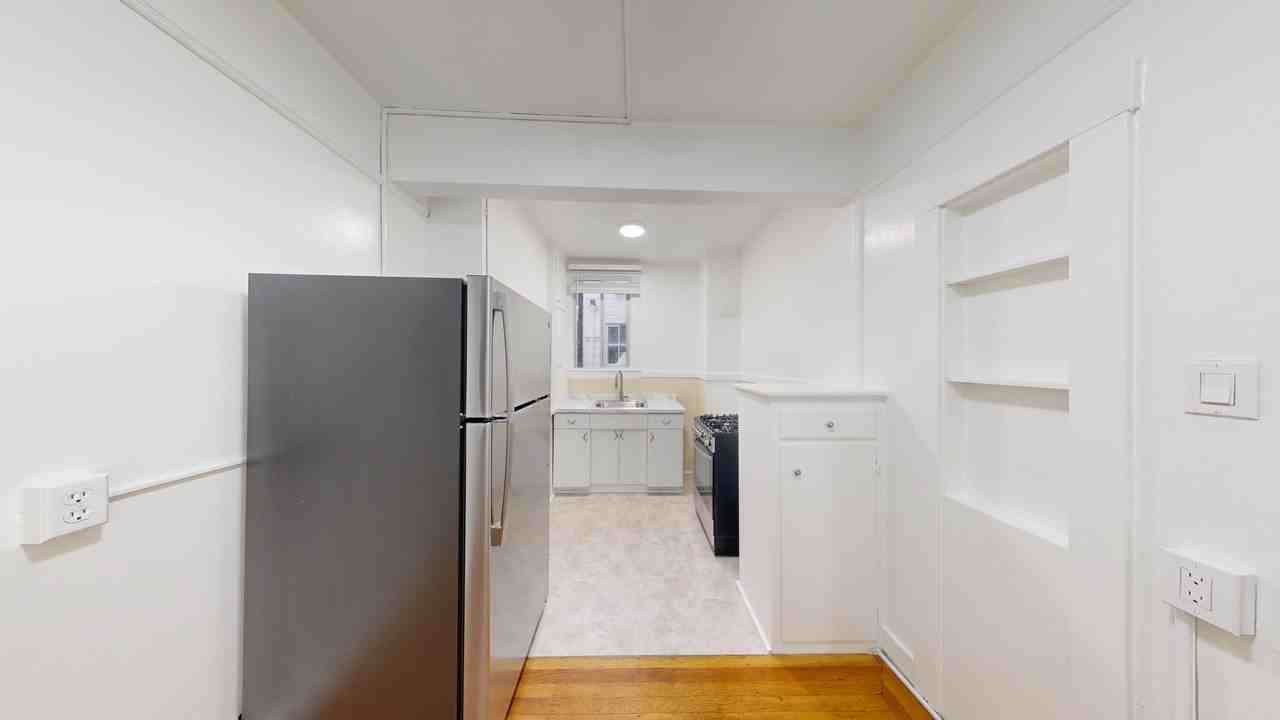 15 & 27 Alhambra Street - Photo 2 of 12