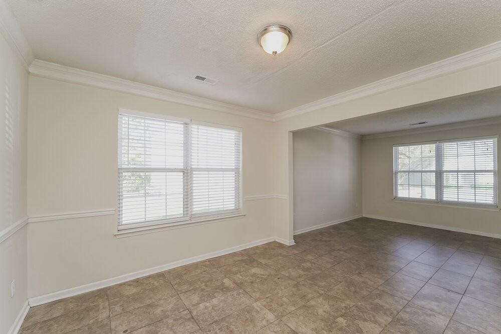 5900 Hidden Meadow Ln - Photo 7 of 17