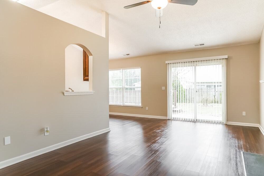 5515 Scenic Brook Ln - Photo 3 of 19