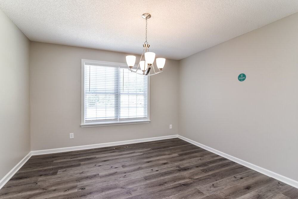 2641 Fort Apachee Ct - Photo 6 of 17