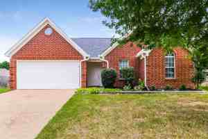 featured image of 5746 Oakley Dr