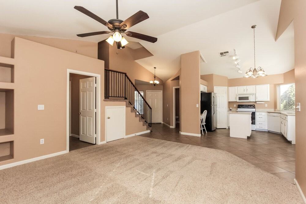 7521 E Laguna Azul Ave - Photo 6 of 15