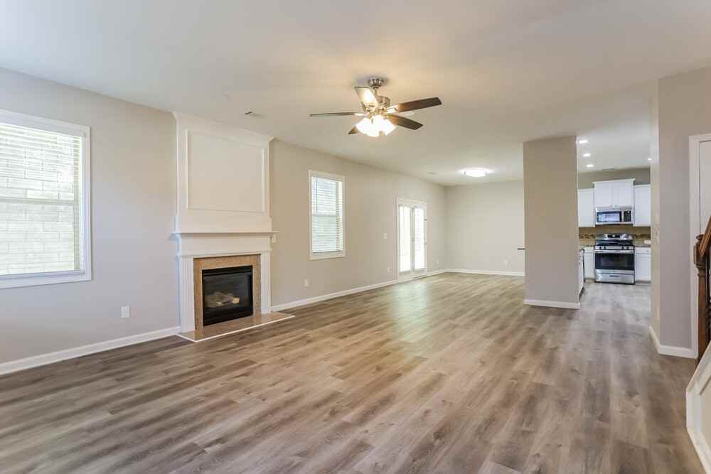 370 Brannigan Ct - Photo 6 of 20