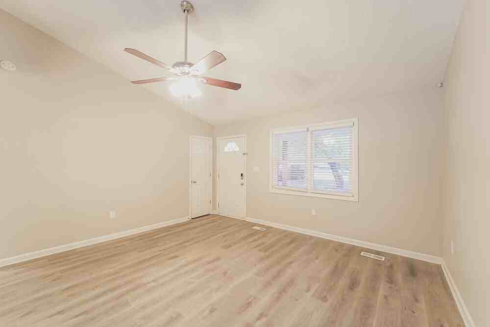 731 Firecrest St Se #21 - Photo 5 of 19