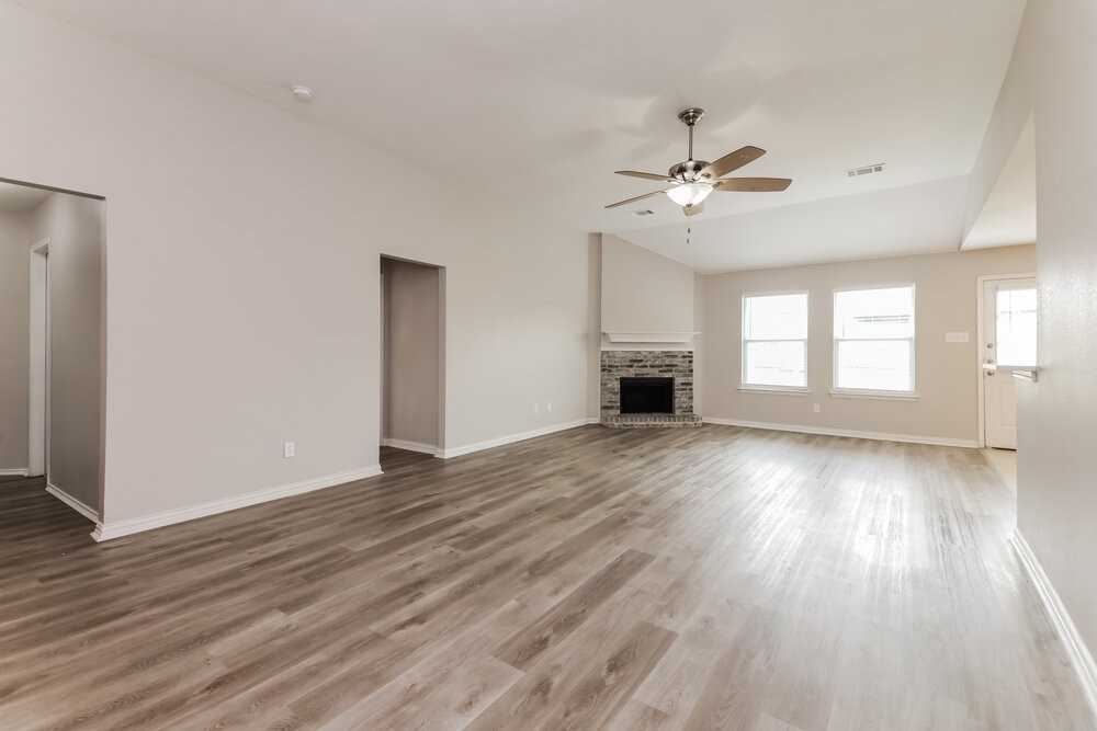 708 Mackenzie Dr - Photo 6 of 19