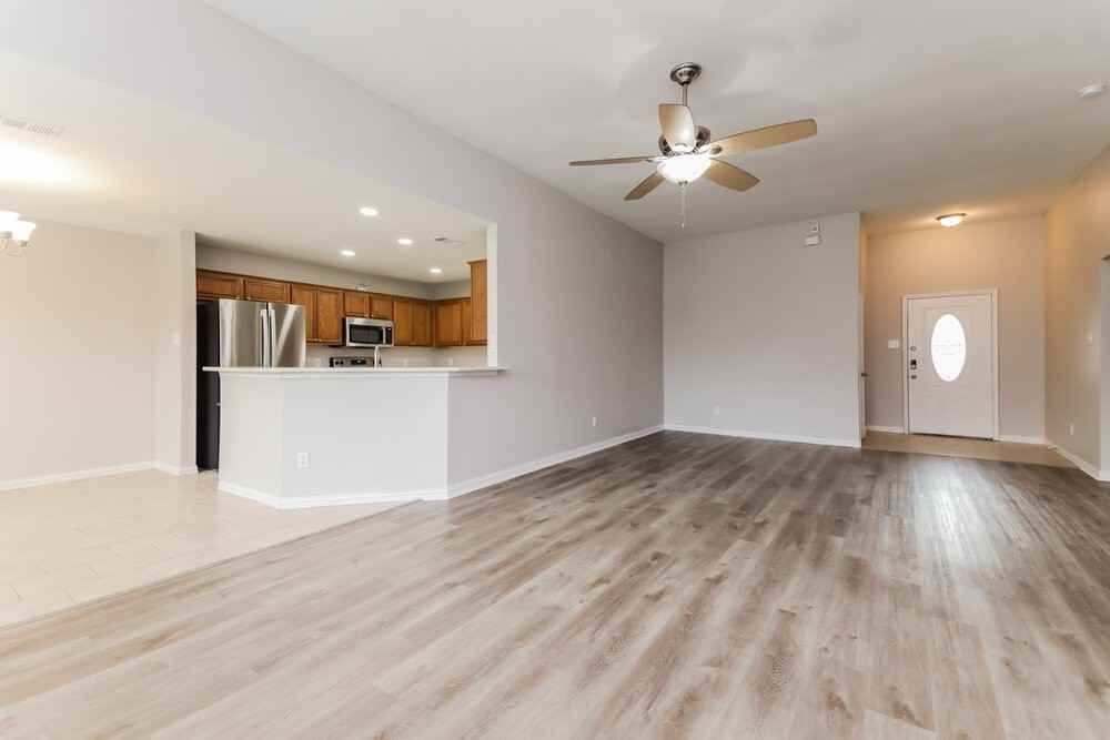 708 Mackenzie Dr - Photo 7 of 19