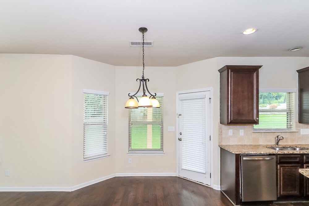 4710 Cabrini Pl - Photo 7 of 17