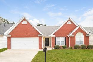 920 Glen Oaks Ln - Photo 1 of 1