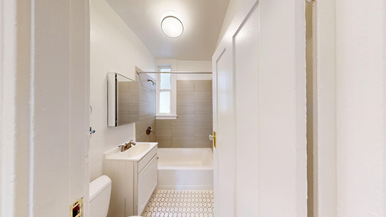 685 Geary Street - Photo 4 of 16