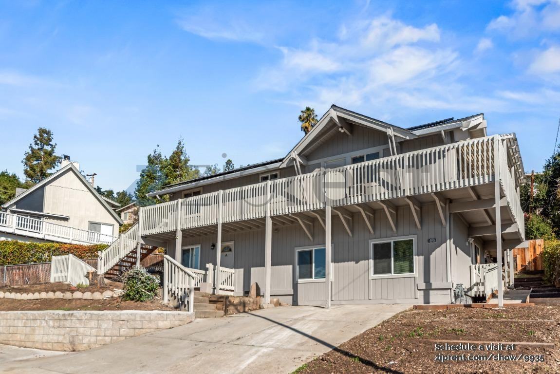 10806 Hubbard Way - Photo 2 of 30