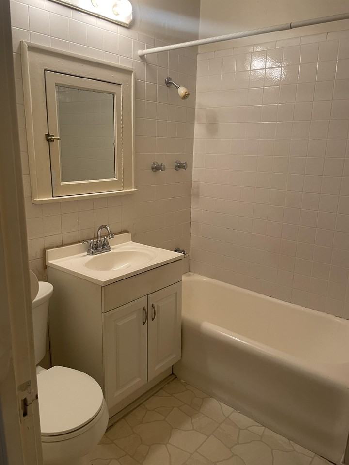 3273 S Kinnickinnic Ave - Photo 5 of 12