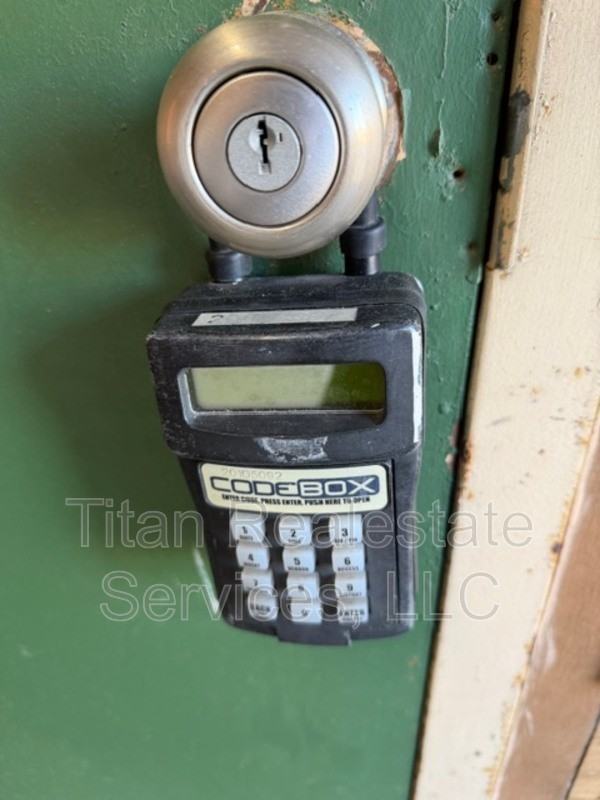 218 W Saint Peter St #7 - Photo 6 of 7