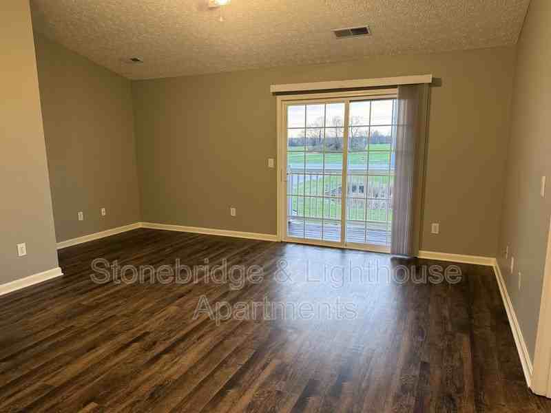 1207 Lighthouse Cv Bldg E - Photo 2 of 11