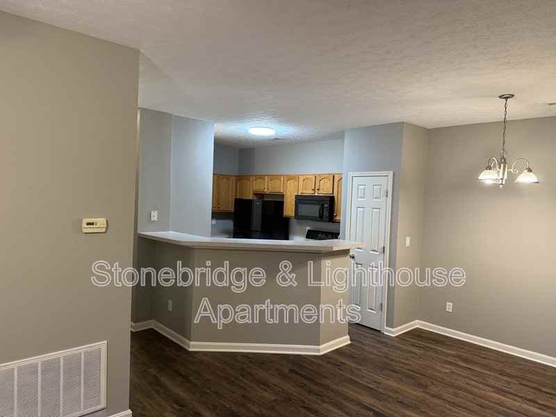 1101 Fog Horn Dr - Photo 2 of 13